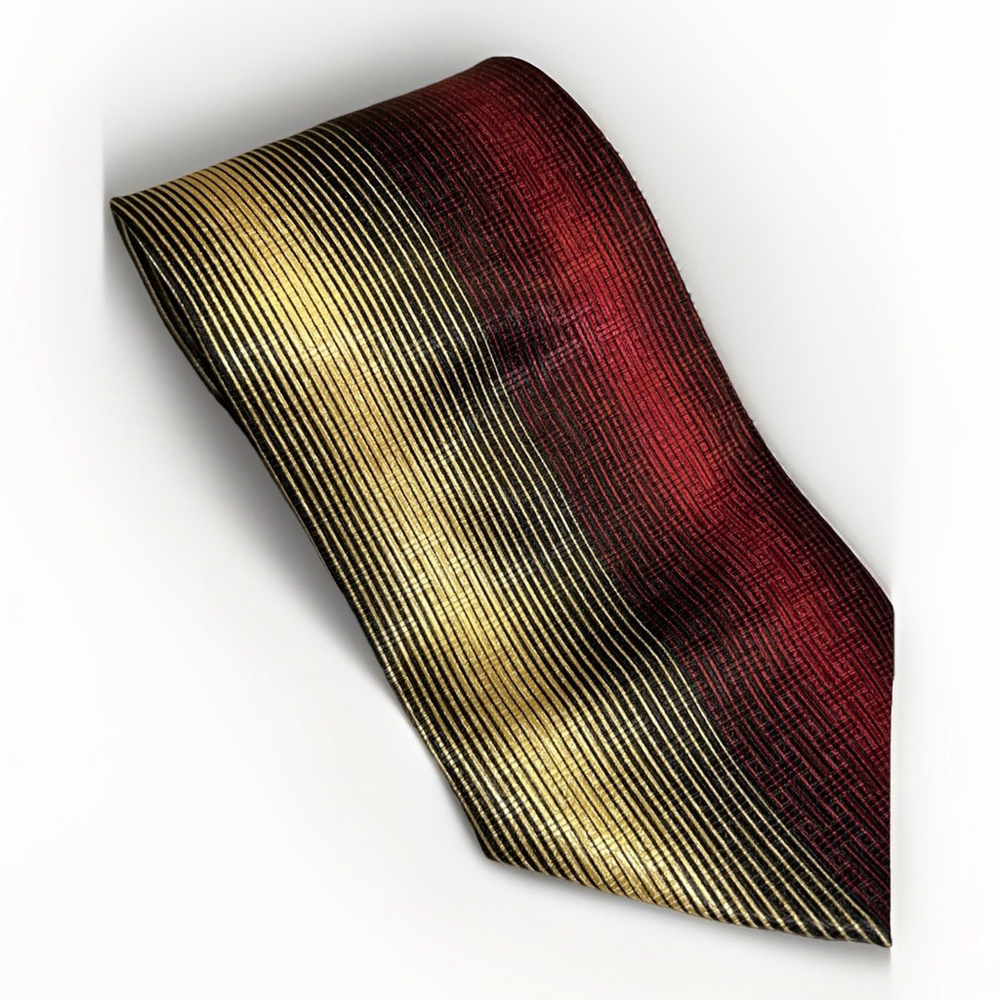 Martin Wong Silk Tie Textured Look Red And Gold